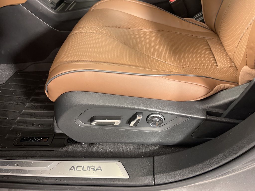 Thumbnail: 2026 Acura RDX - 7