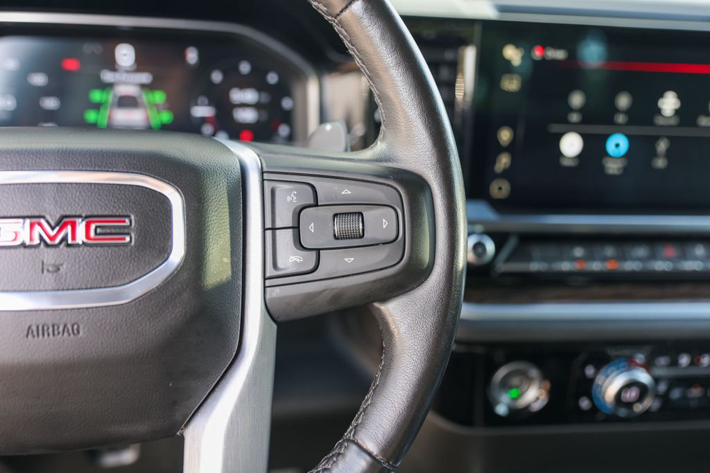 Used 2022 Blue GMC Elevation image 15