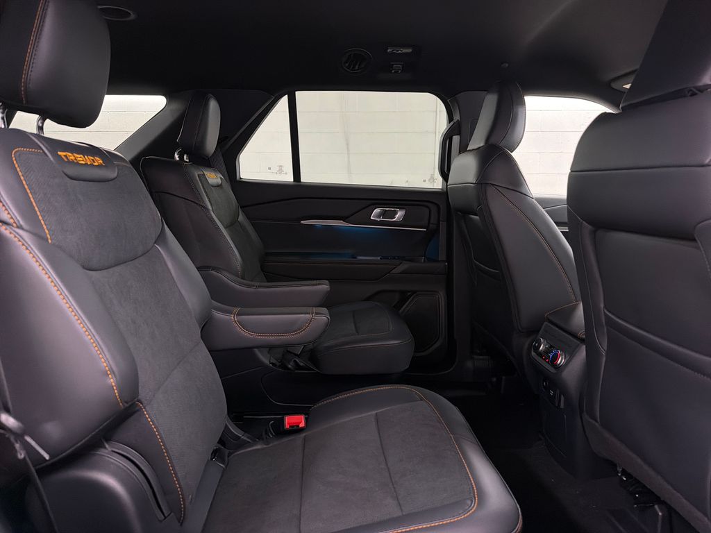 New 2026 Gray Ford Tremor image 29