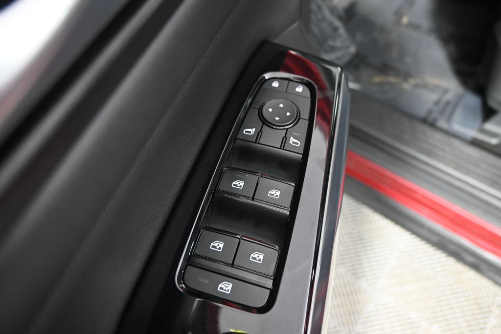 2023 Nissan Pathfinder SL - Photo 21