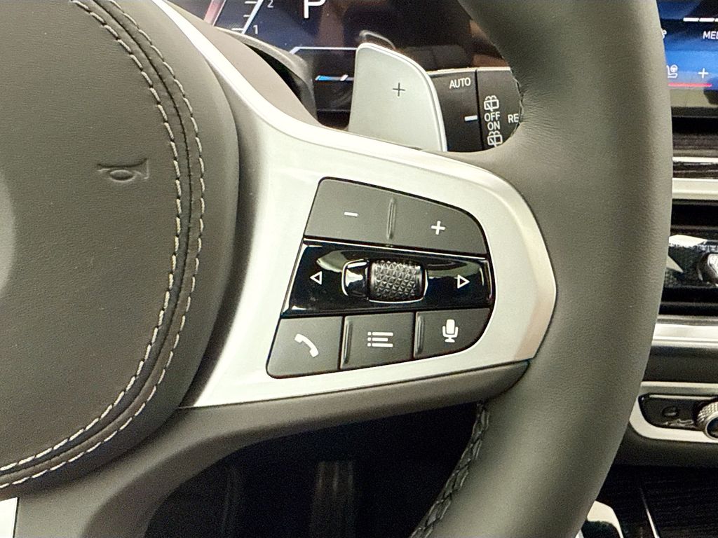 Thumbnail: 2026 BMW X5 - 12