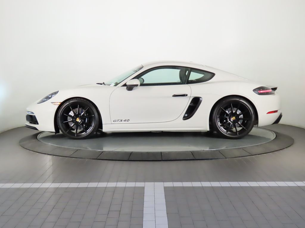 Thumbnail: 2022 Porsche 718 Cayman - 2
