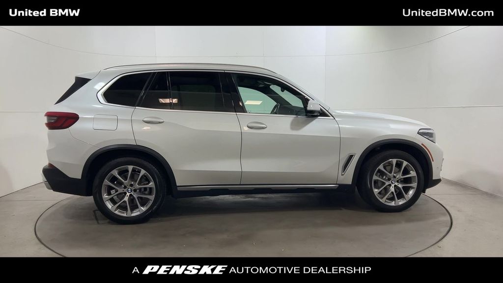 Thumbnail: 2020 BMW X5 - 9