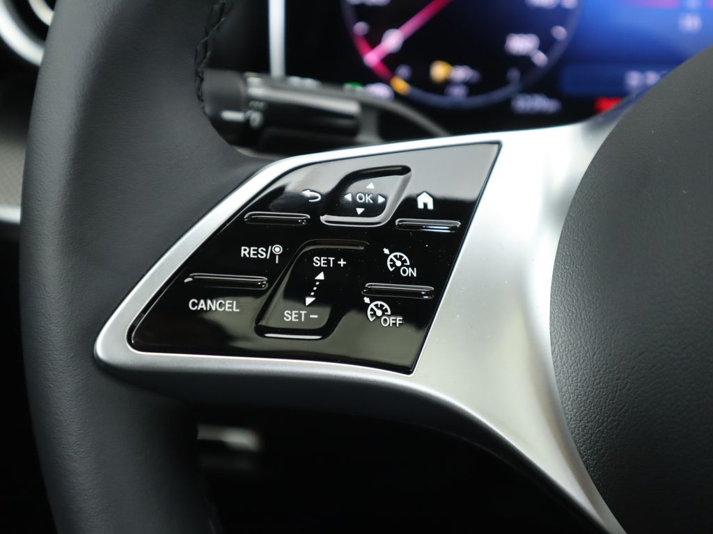 Thumbnail: 2025 Mercedes-Benz C-Class - 12