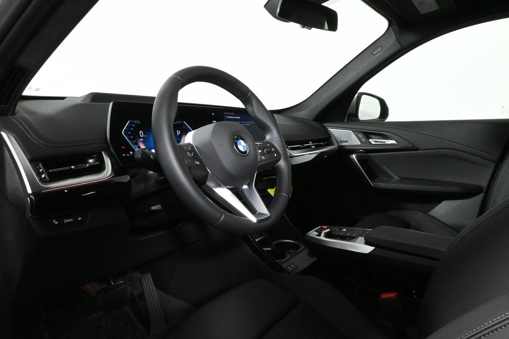 Thumbnail: 2025 BMW X1 - 15