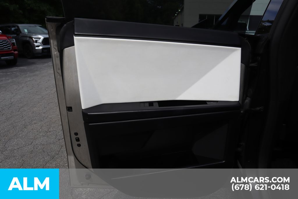 Used 2024 Silver Tesla Base image 22
