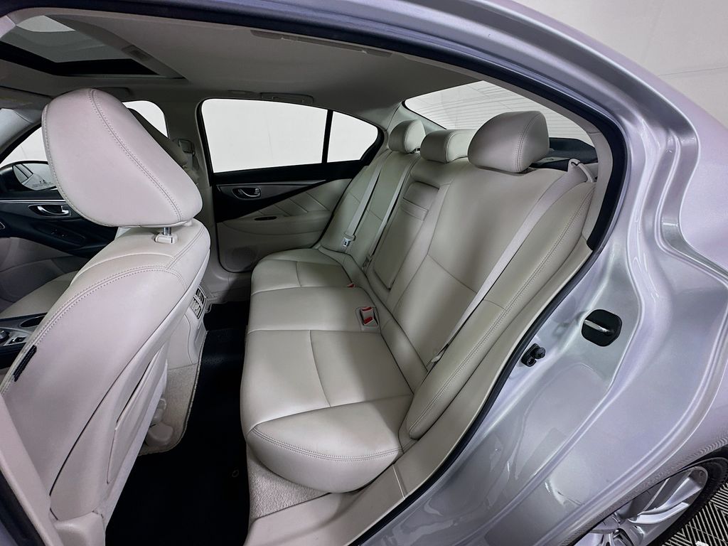 Thumbnail: 2014 INFINITI Q50 - 25
