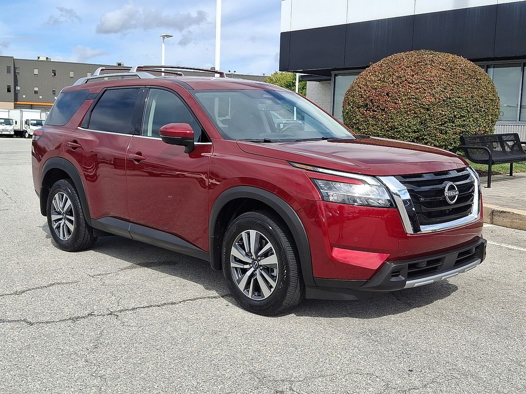 2024 Nissan Pathfinder SL 4WD