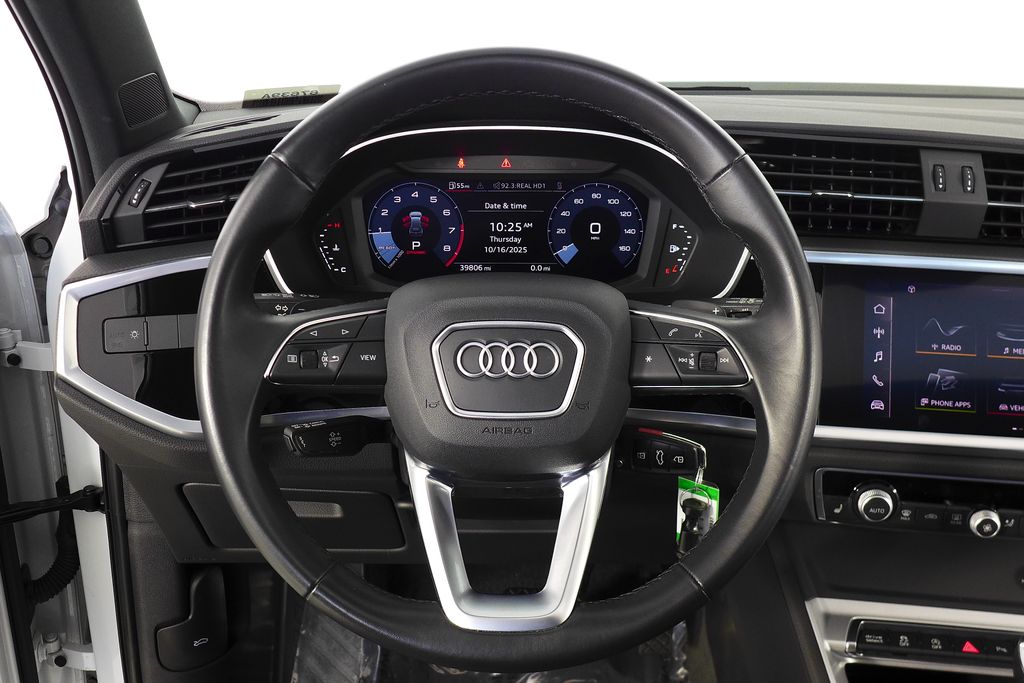 Thumbnail: 2022 Audi Q3 - 27