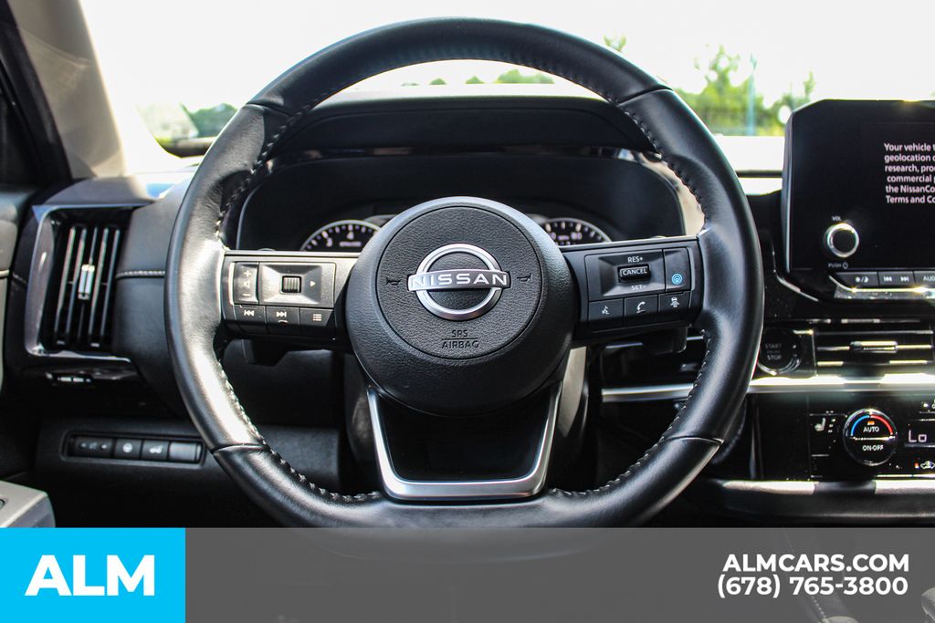 Used 2025 Gray Nissan SV image 25