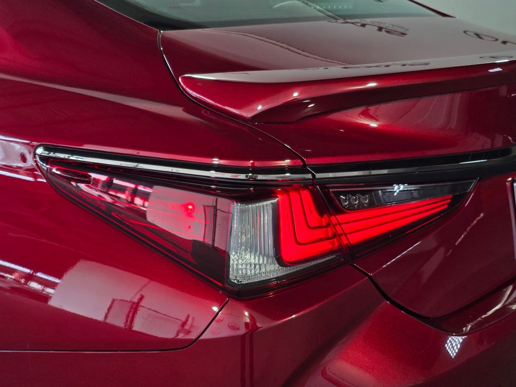 Thumbnail: 2025 Lexus ES - 10