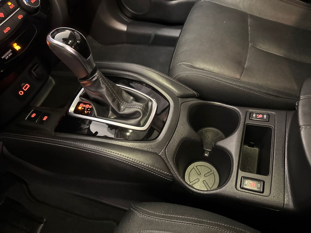 Certified Used 2018 Black Nissan SL image 30