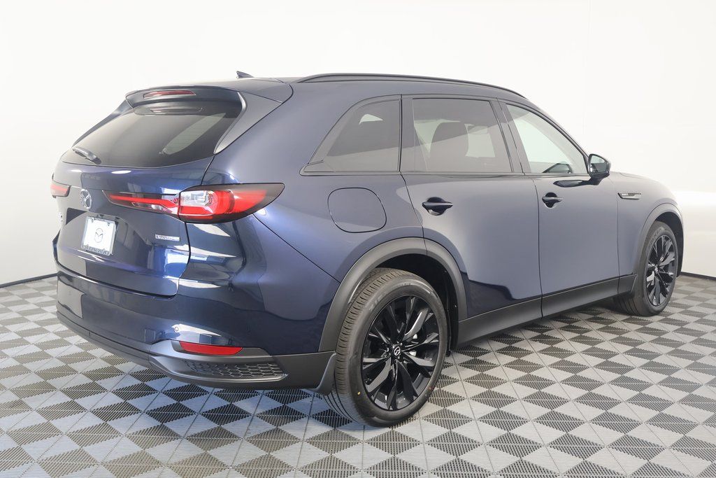 2025 Mazda CX-90 Premium 2