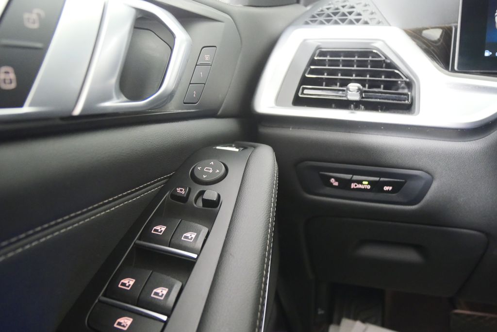 Thumbnail: 2024 BMW X5 - 18