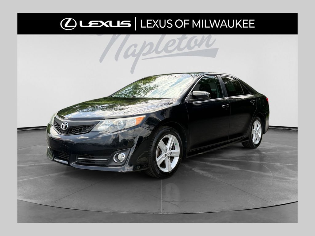 Attitude Black Metallic 2013 Toyota Camry Sedan Front-Wheel Drive 6-Speed Automatic