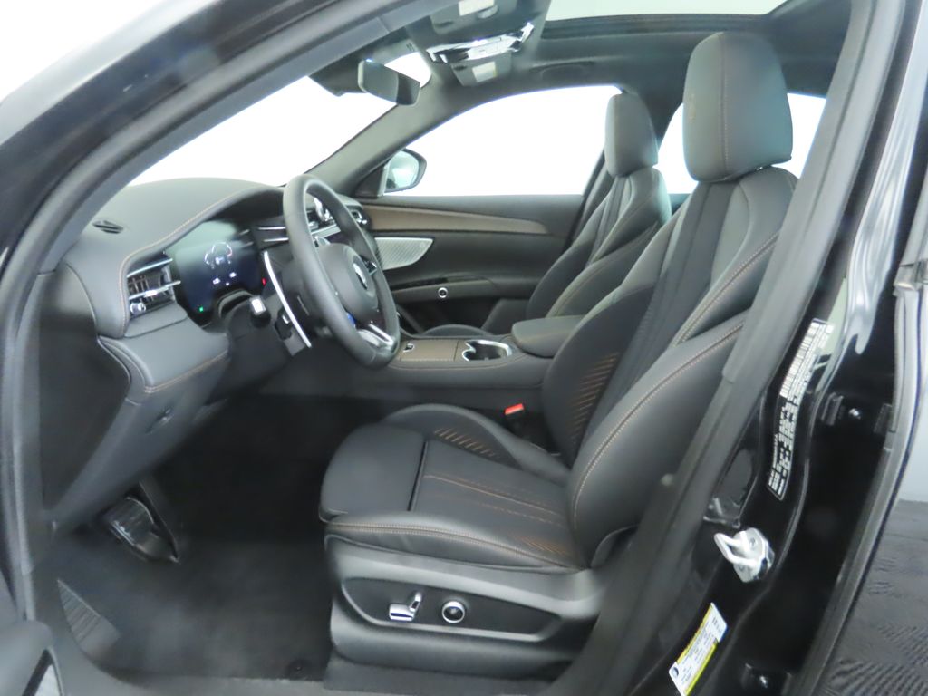 Thumbnail: 2025 Maserati Grecale - 20