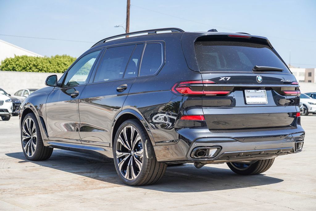 2025 BMW X7 xDrive40i 6