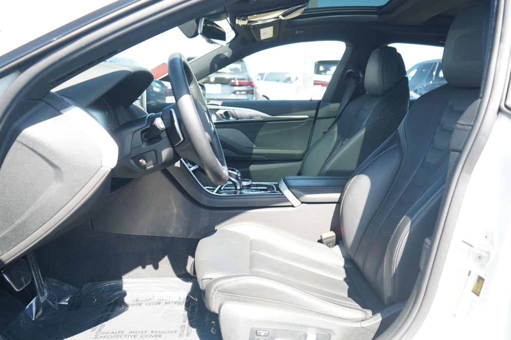 Thumbnail: 2026 BMW 8 Series - 4