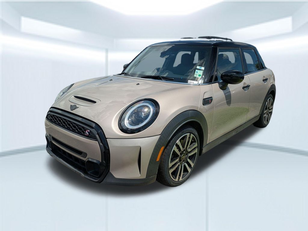Gray Metallic 2023 MINI Cooper Hatchback Front-Wheel Drive 7-Speed Automatic