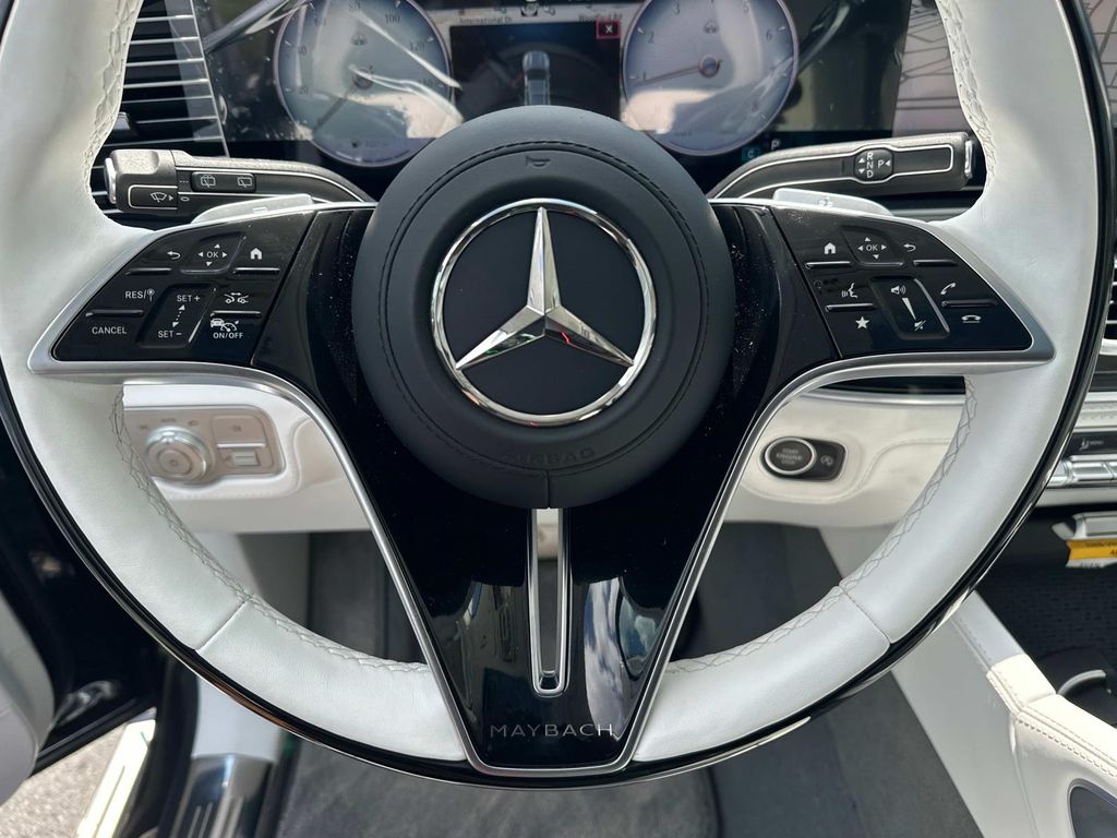 Thumbnail: 2025 Mercedes-Benz GLS - 16