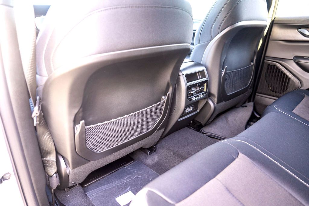 New Car 2025 Jeep Grand Cherokee  Laredo X For Sale Under $40,000 In Taylor, Texas