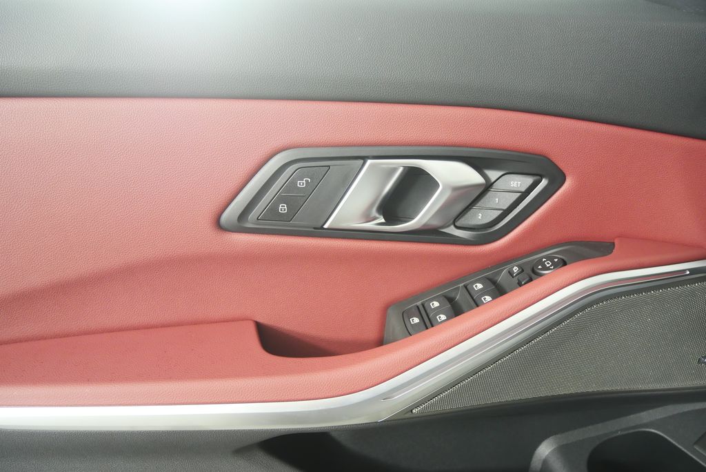 Thumbnail: 2026 BMW 3 Series - 8