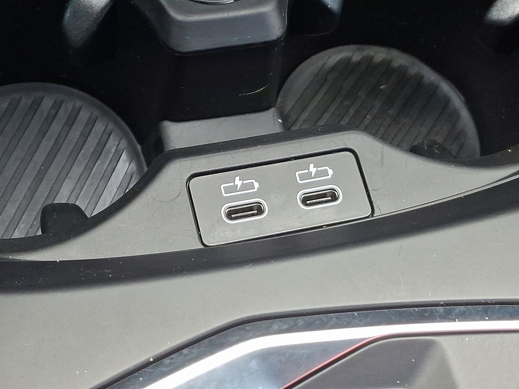 Thumbnail: 2025 BMW 2 Series - 26