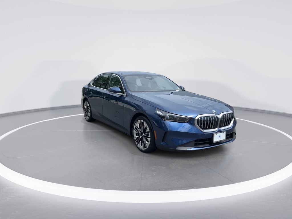 Thumbnail: 2025 BMW 5 Series - 2