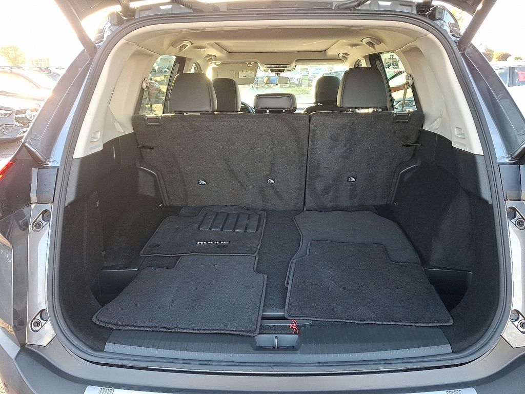 Thumbnail: 2023 Nissan Rogue - 30