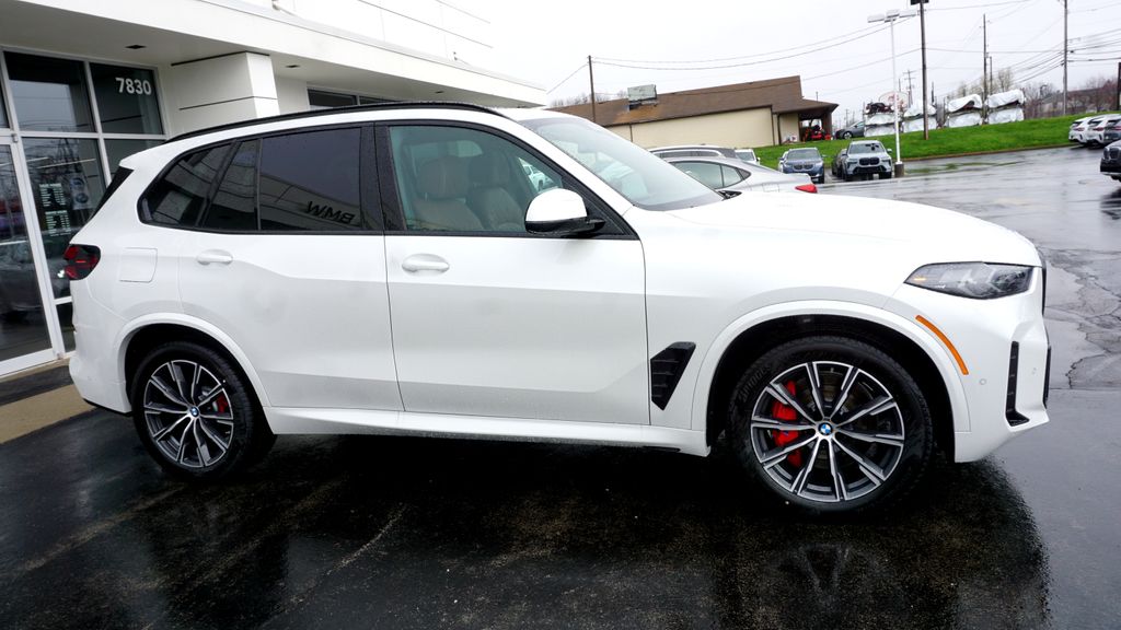 New White Metallic 2026 BMW X5 xDrive40i for Sale in Youngstown