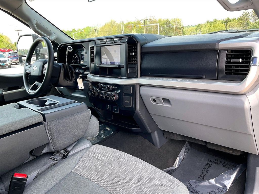 2024 Ford F-250SD — photo 13