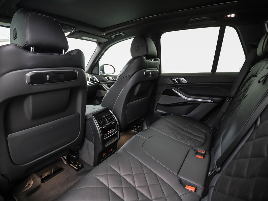 Thumbnail: 2024 BMW X5 - 21