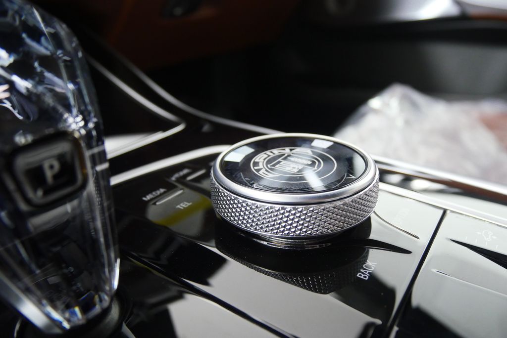2026 BMW X7 Alpina XB7 31