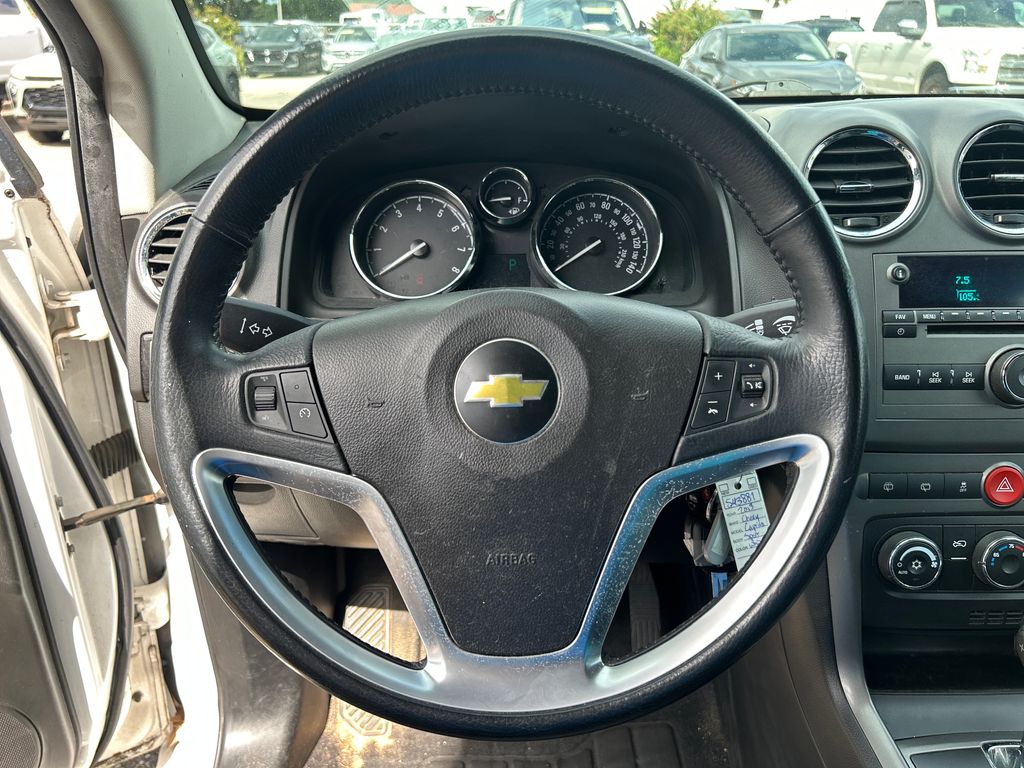 Used 2013 White Chevrolet LT image 19
