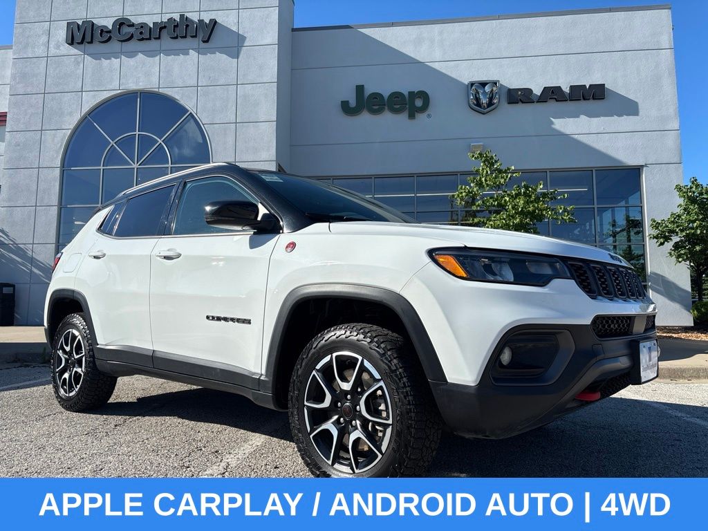 Bright White Clearcoat 2025 Jeep Compass SUV / Crossover Four-Wheel Drive 8-Speed Automatic