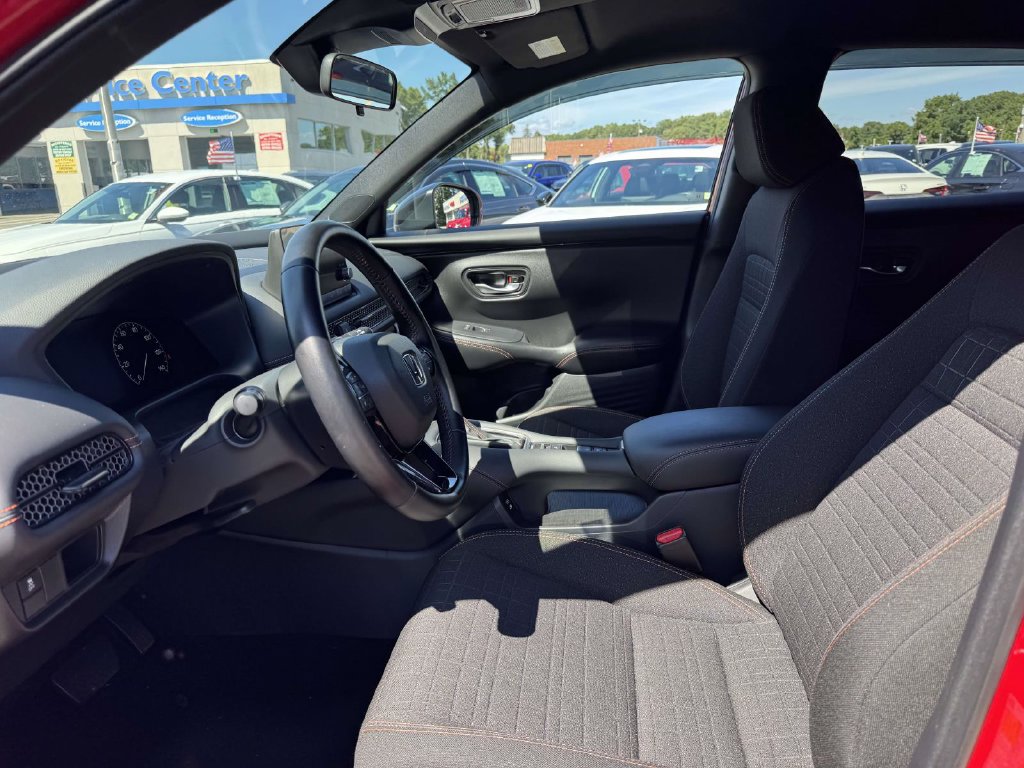 Used 2025 Honda HR-V SUV