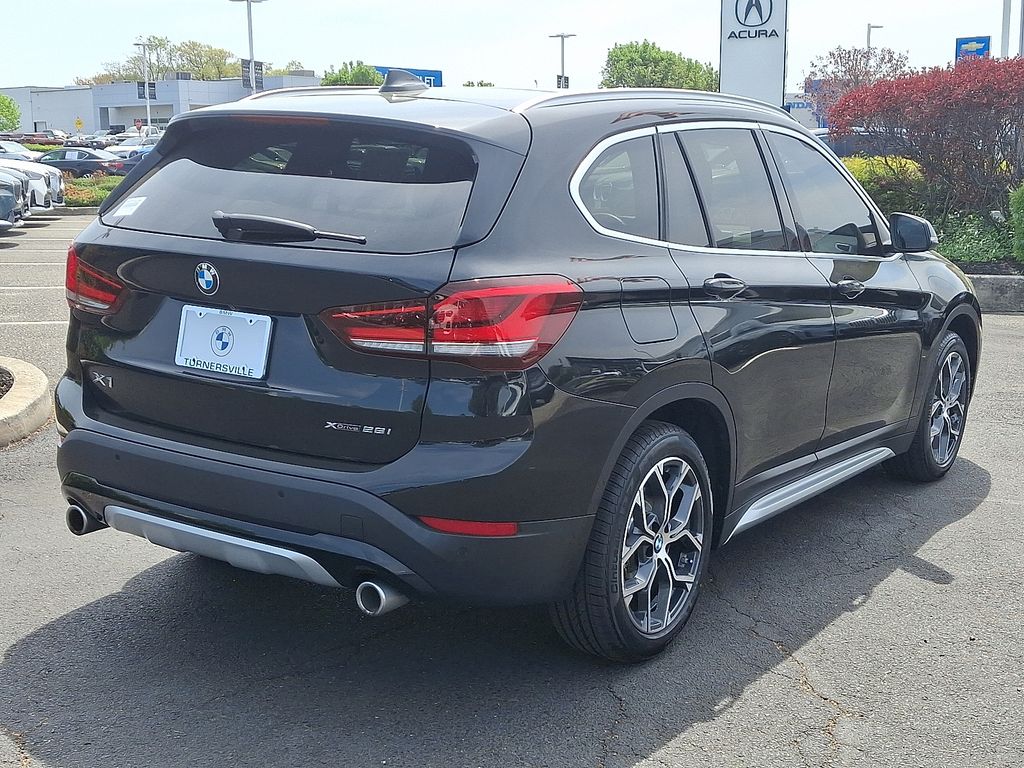 2021 BMW X1 xDrive28i 6