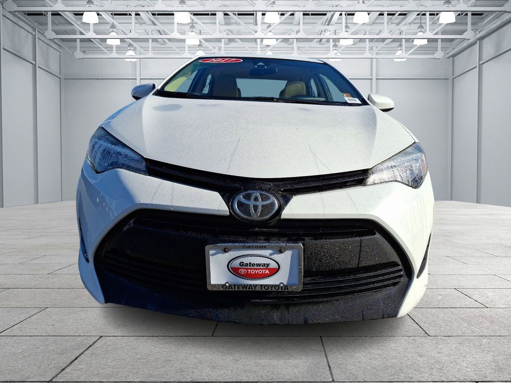 2017 Toyota Corolla LE 2