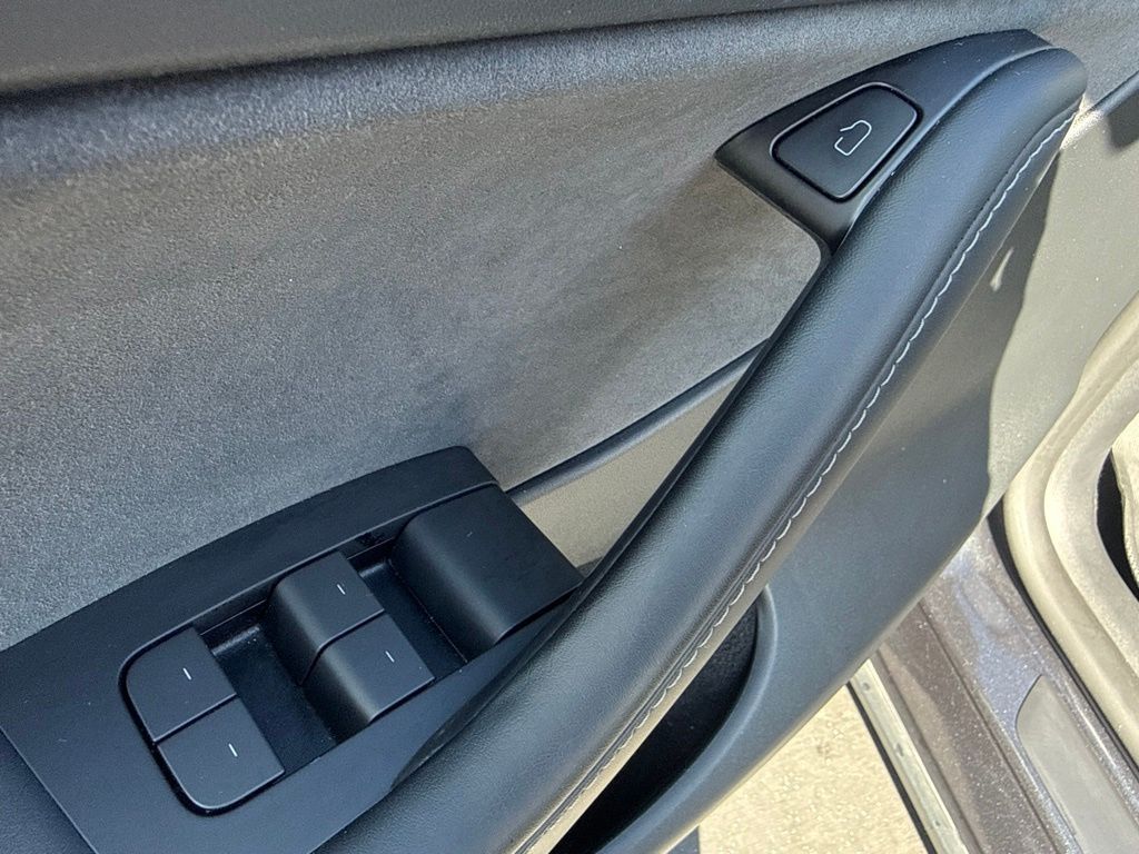 Used 2024 Tesla Model Y SUV