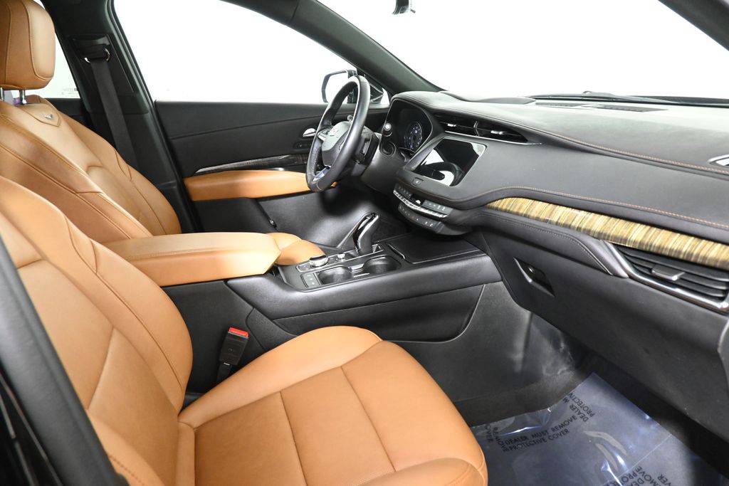2022 Cadillac XT4 Premium Luxury 26