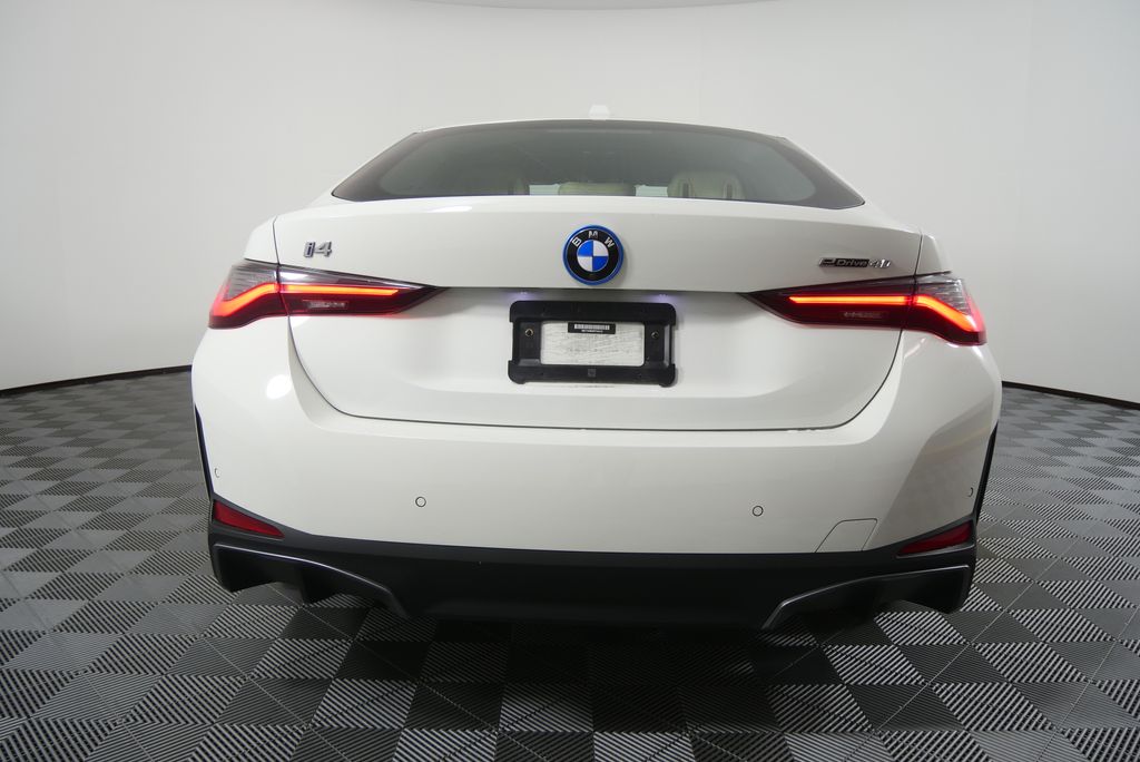 Thumbnail: 2023 BMW i4 - 4