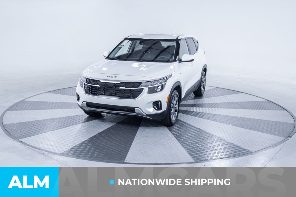Used 2026 White Kia LX image 2