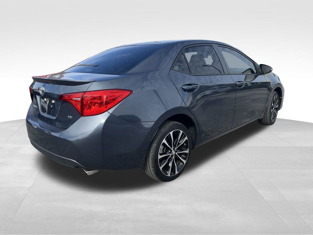 2019 Toyota Corolla XLE 4