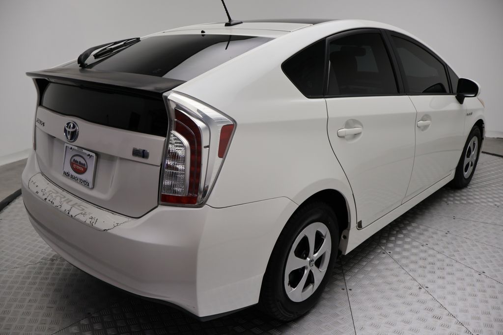 Thumbnail: 2013 Toyota Prius - 8