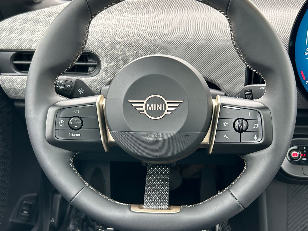 Thumbnail: 2025 MINI Cooper - 18