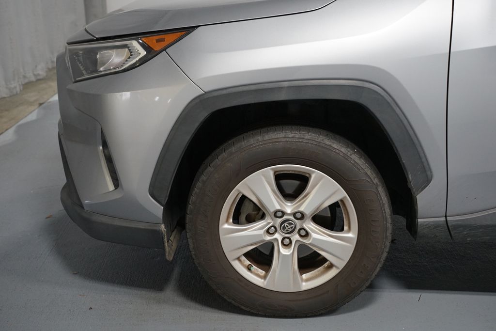 Thumbnail: 2019 Toyota RAV4 - 5