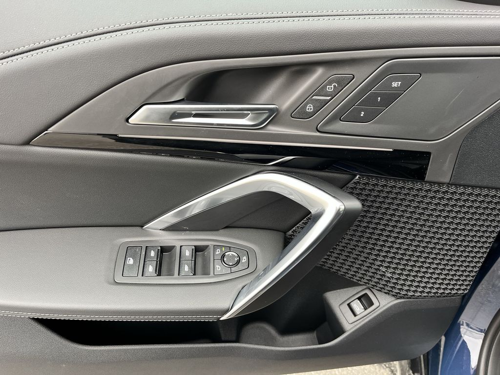 Thumbnail: 2026 BMW X1 - 13