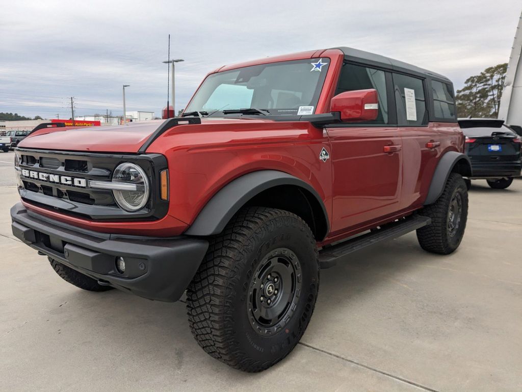 2024 Ford Bronco Outer Banks