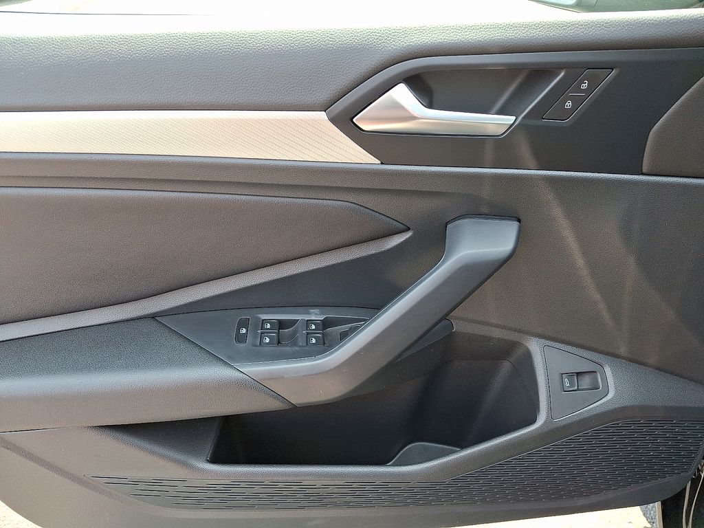 Thumbnail: 2019 Volkswagen Jetta - 12