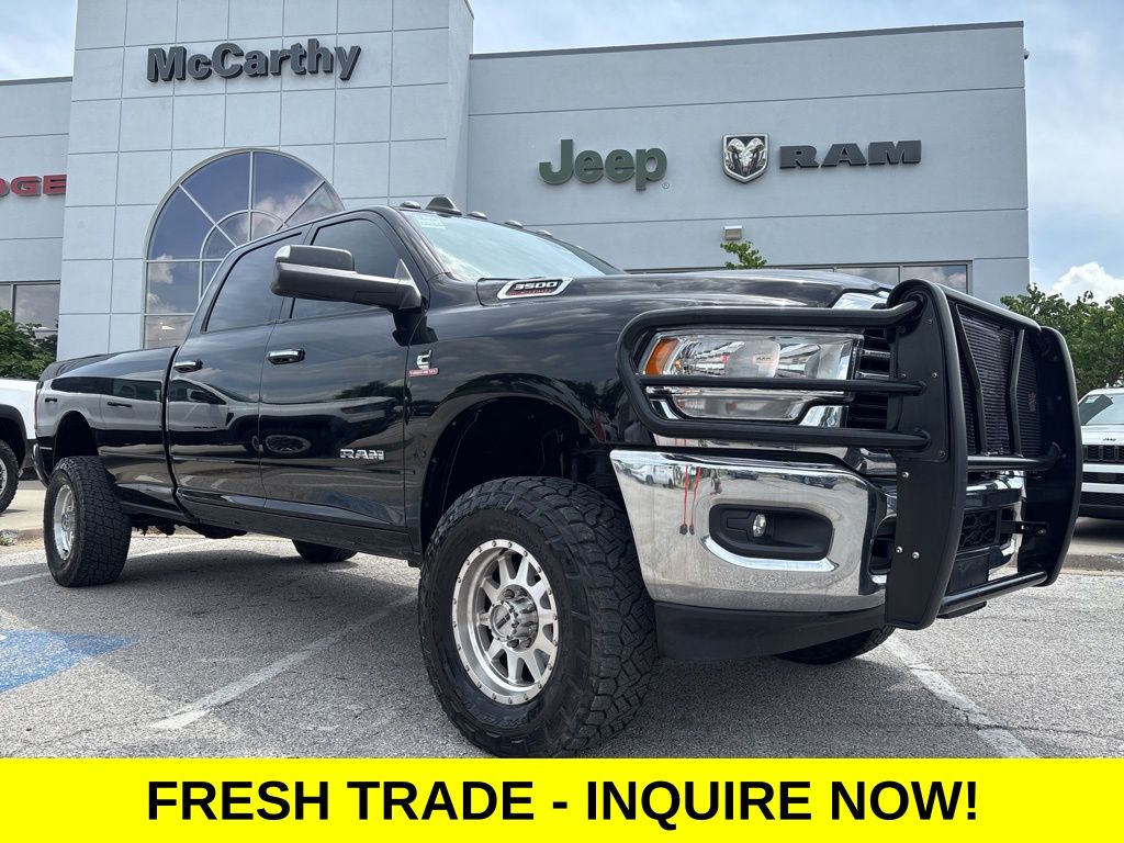 2019 RAM 3500 Big Horn 4X4 Crew Cab LWB's photo
